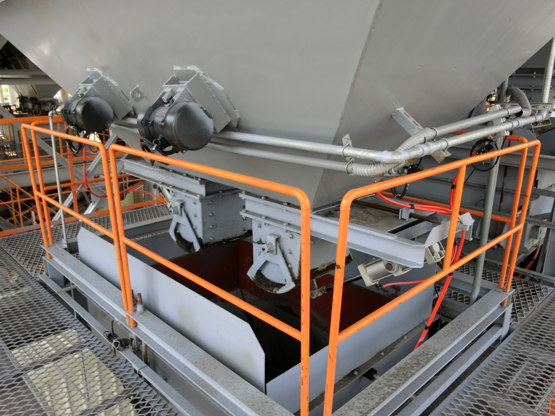 亞東預拌-仁武廠