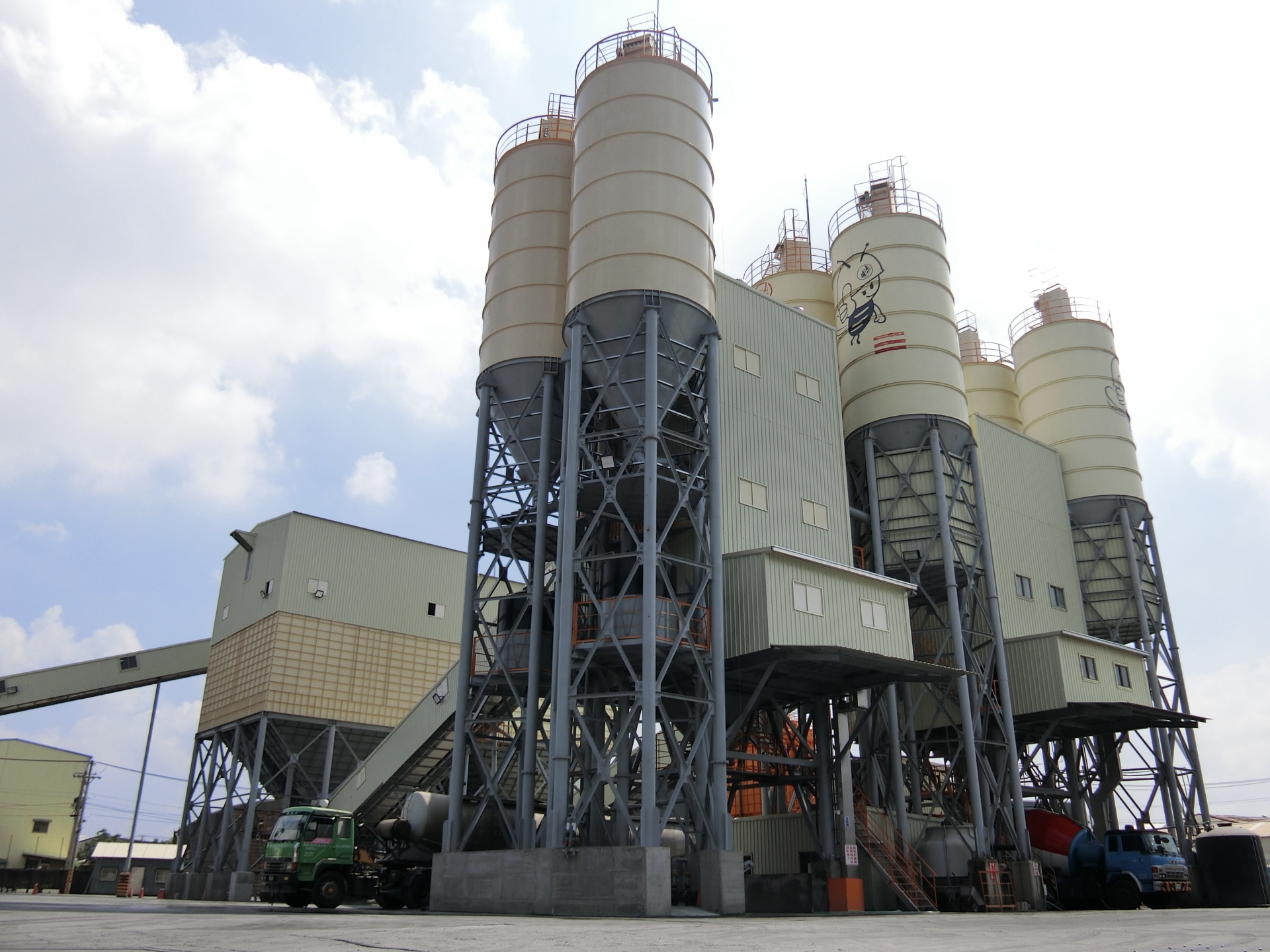 亞東預拌-仁武廠